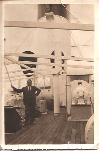 Joseph na lodi_on ship